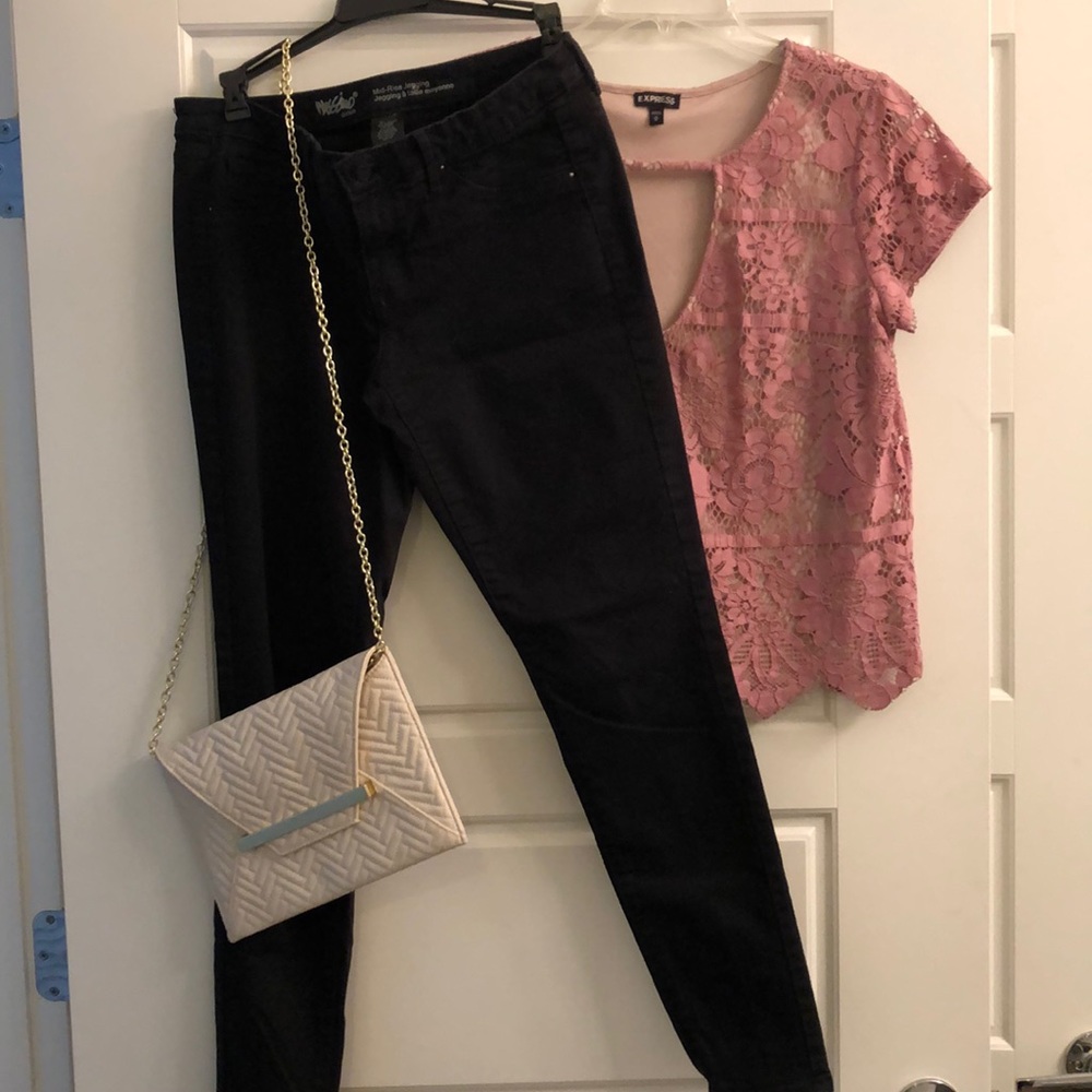 Mid Rise Black Jeggings
